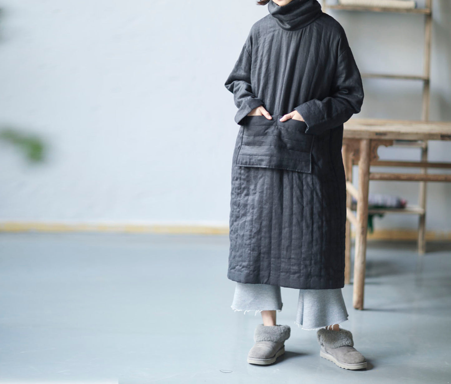 edoa Linen Turtle Neck Quilted Pull-over Coat
