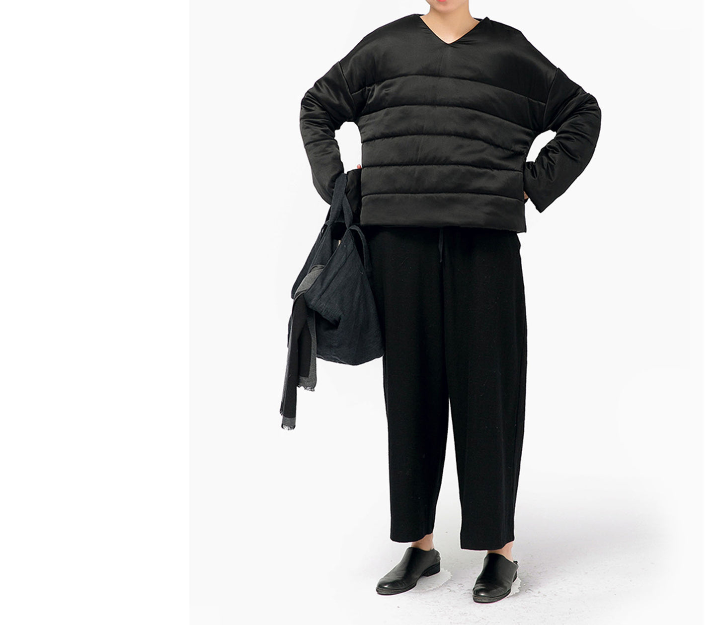 edoa Black Silk Satin Quilted Jacket 