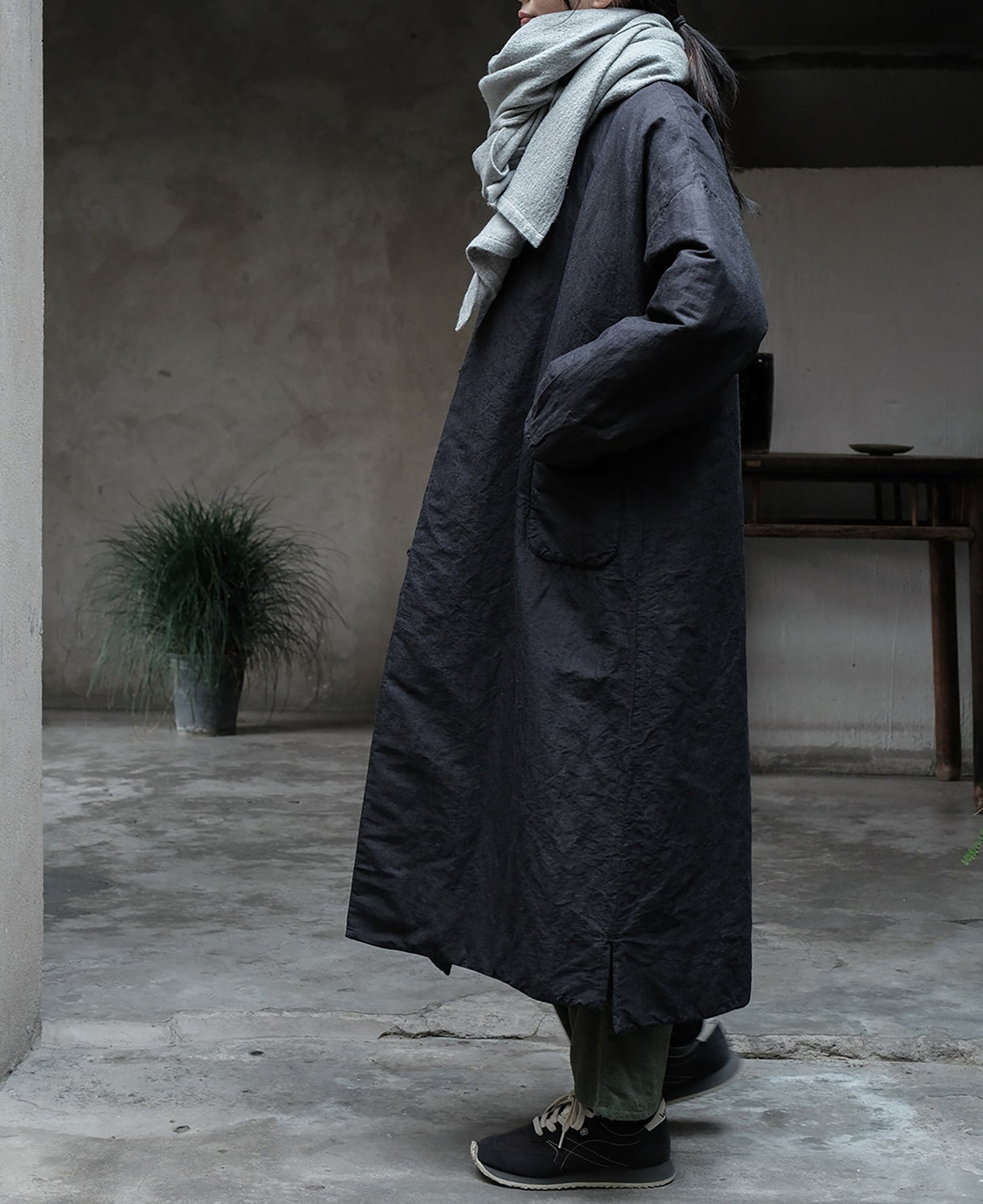 edoa Yarn-dyed Linen Cotton Blend Padded Long Coat