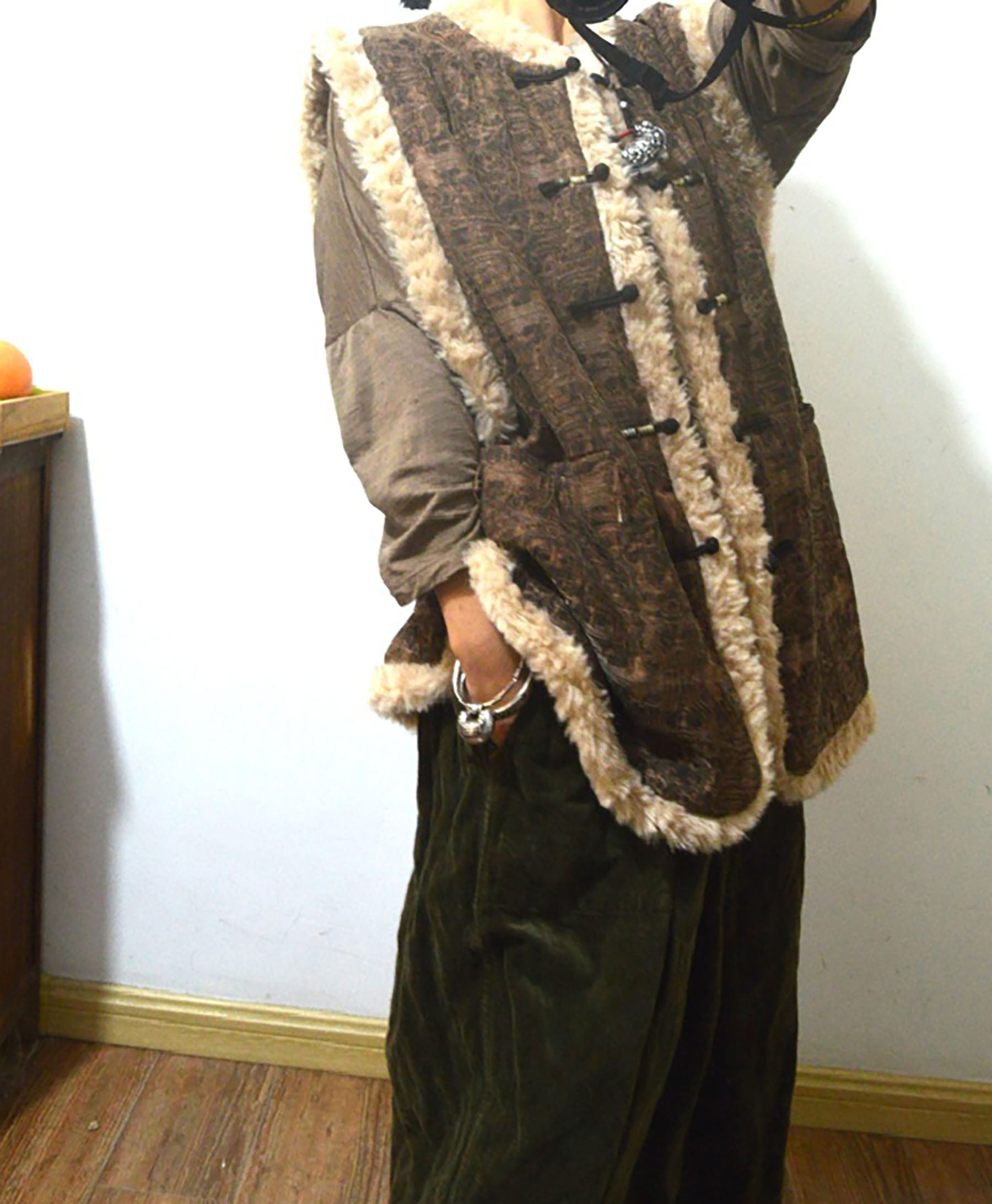 edoa Mud Silk Jacquard Vest