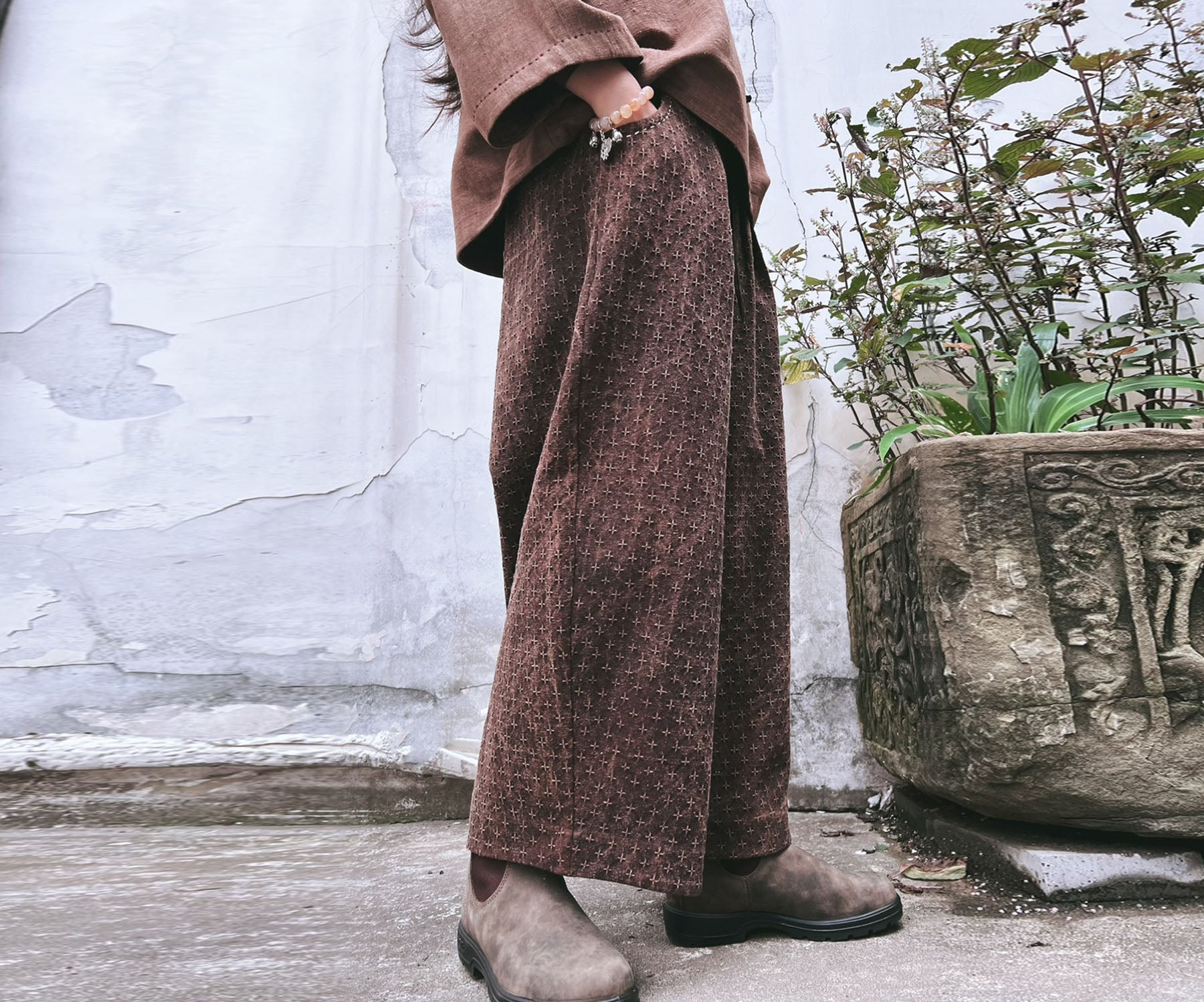 edoa Mud Tussah Silk Jacquard Pleated Pants