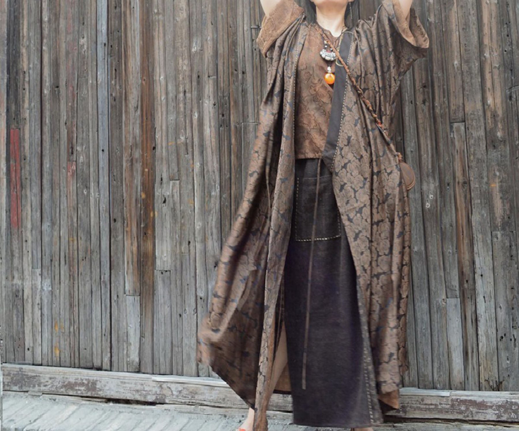 edoa Mud Silk Jacquard Kimono Coat in Rose Pattern