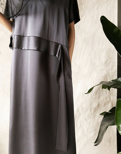 edoa Heavy Weight Silk Charmeuse V-neck Dress