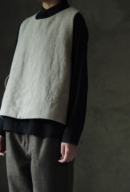 edoa Flax Linen Padded Vest