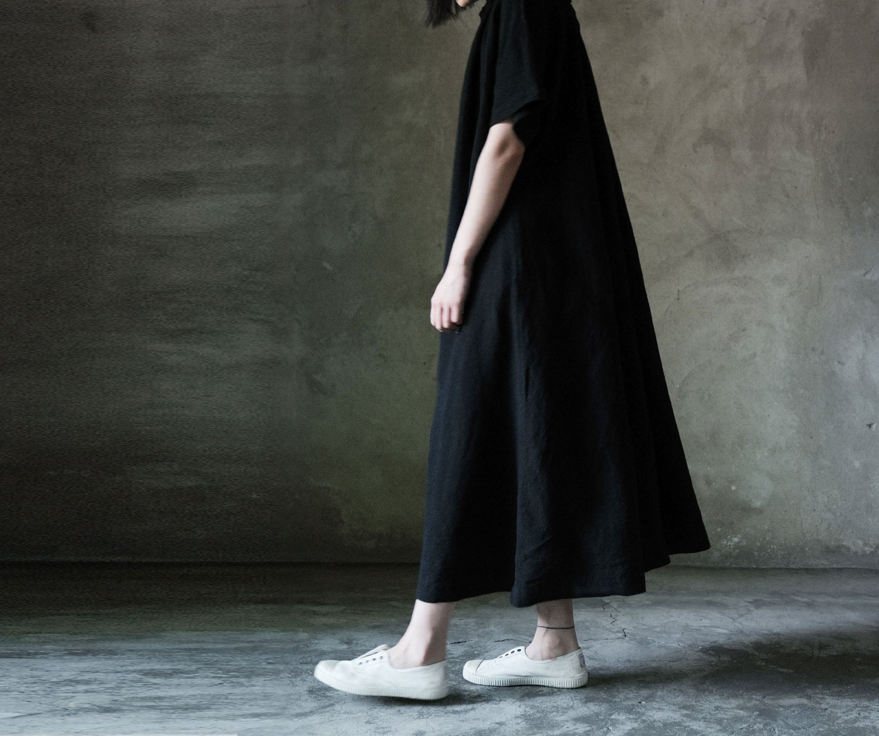 edoa Linen Gathering Neck A-line Tie Dress