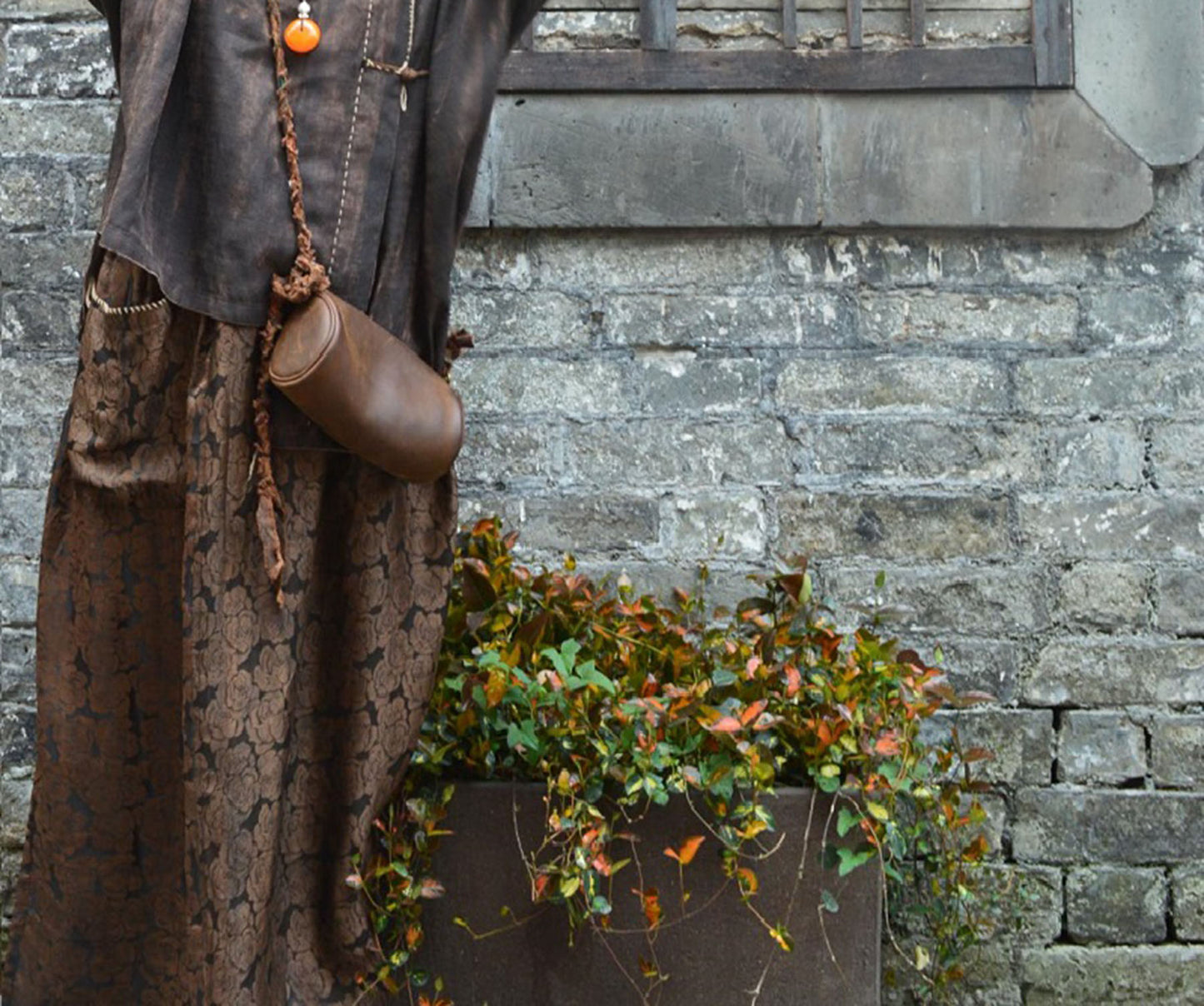edoa Mud Silk Rose Juquard Skirt 
