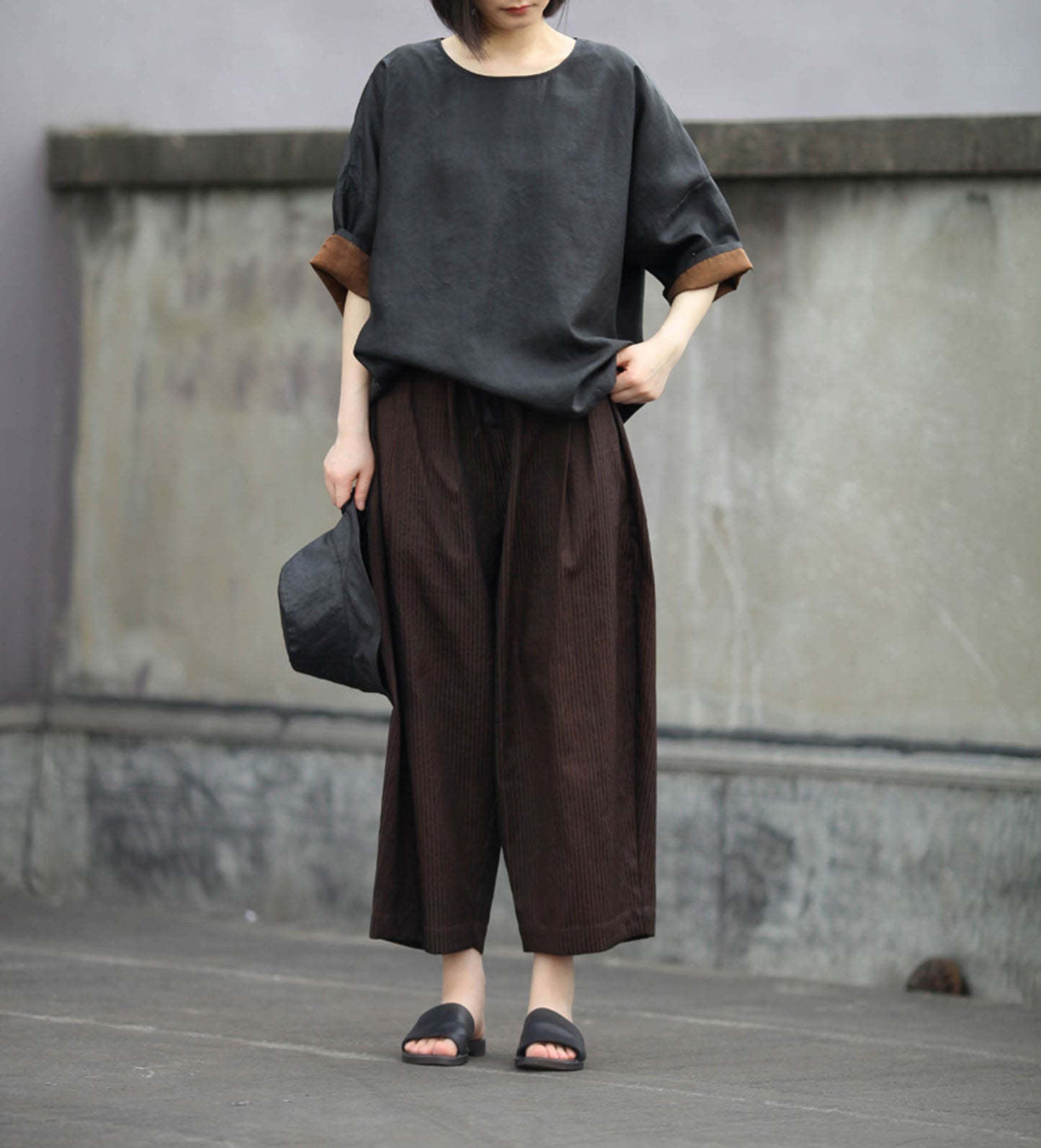 edoa Reversible V-neck Mud Silk Top 