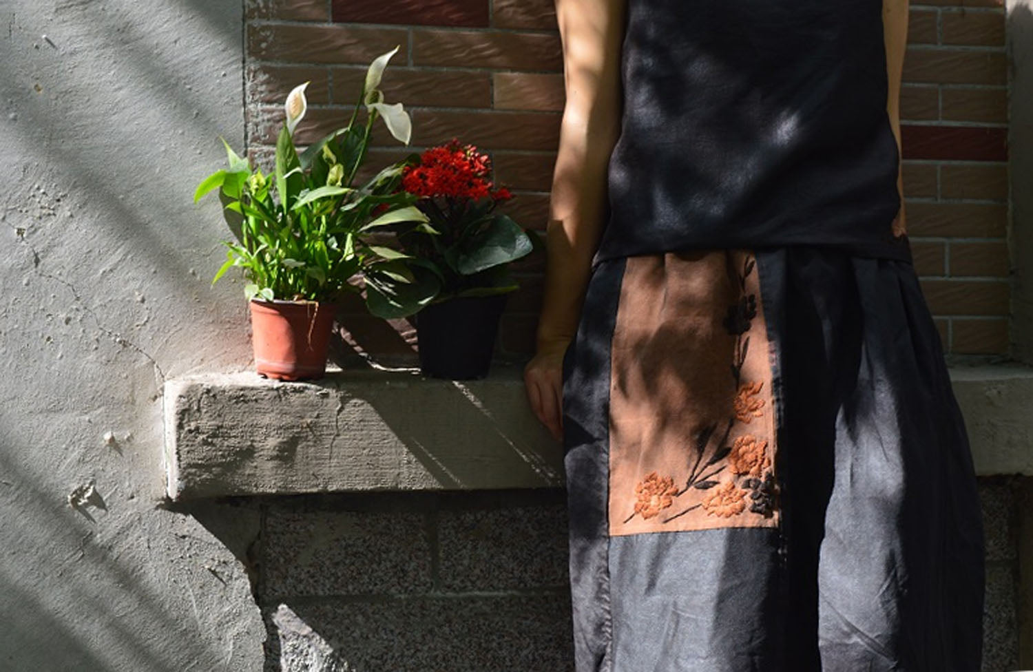 edoa Reversible Mud Silk Skirt with Hand Embroidery
