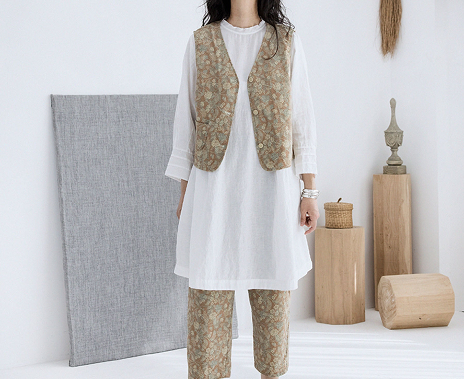 edoa Off White High Counted French Linen Pintucked Trapeze Tunic 