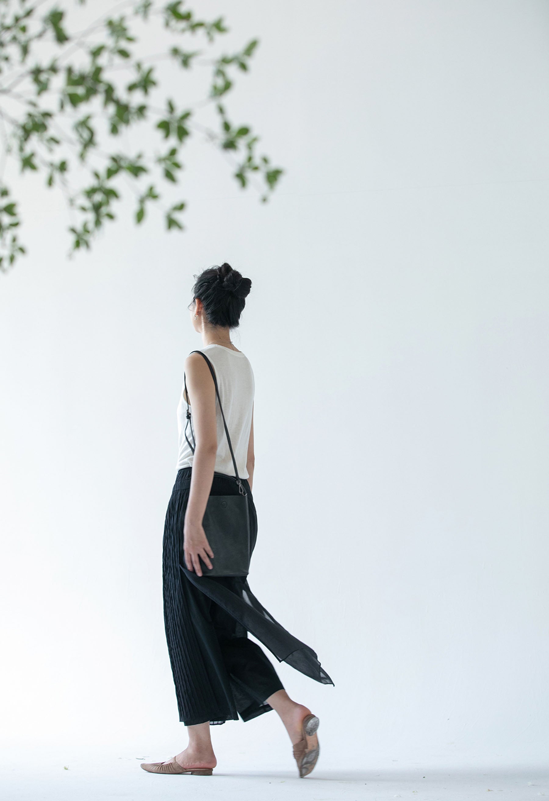 edoa Thin Silk Cotton Blend Pin tucked Apron Pants