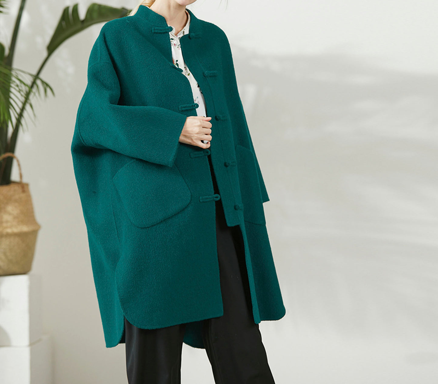 edoa Oversized Double-faced Wool Trapeze Chinese Coat 