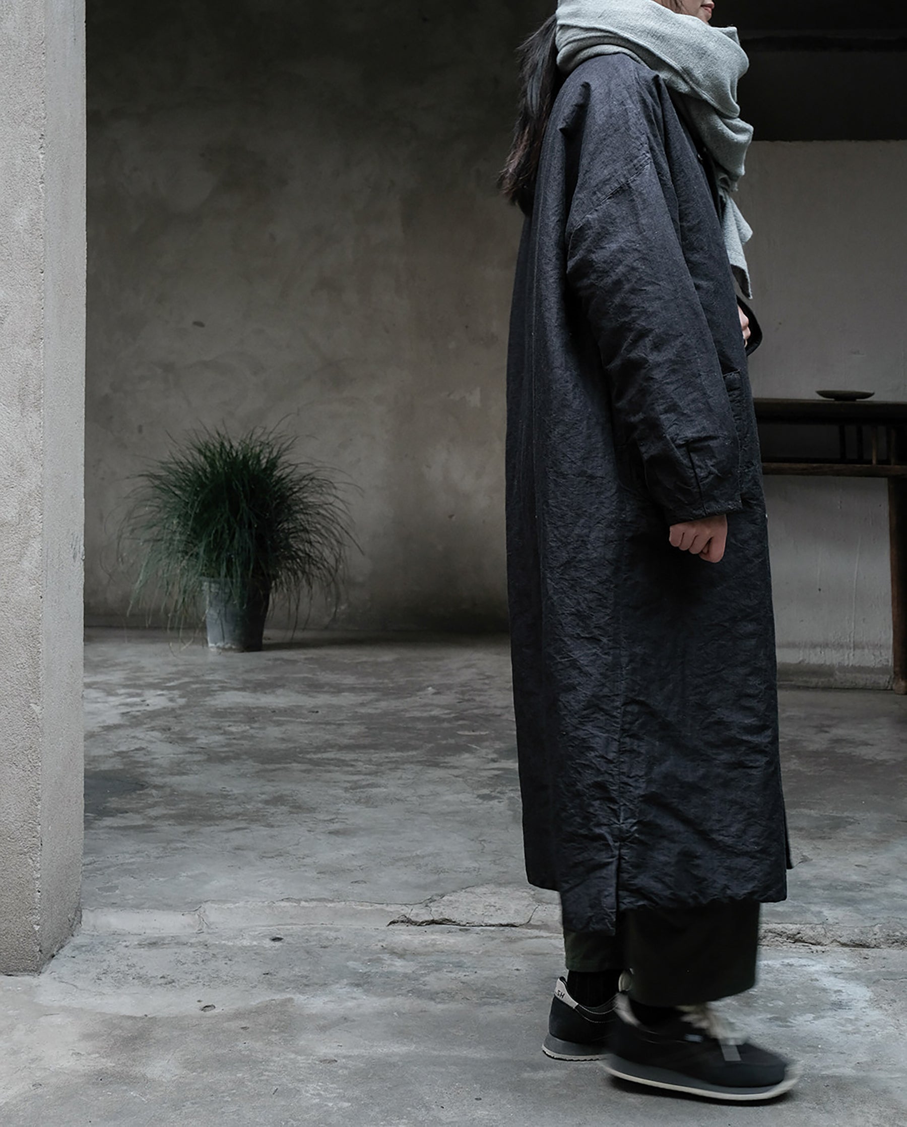 edoa Yarn-dyed Linen Cotton Blend Padded Long Coat