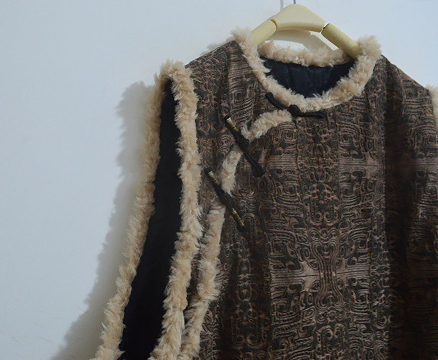edoa Mud Silk Jacquard Modified Chinese Vest 