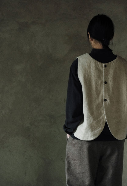 edoa Flax Linen Padded Vest