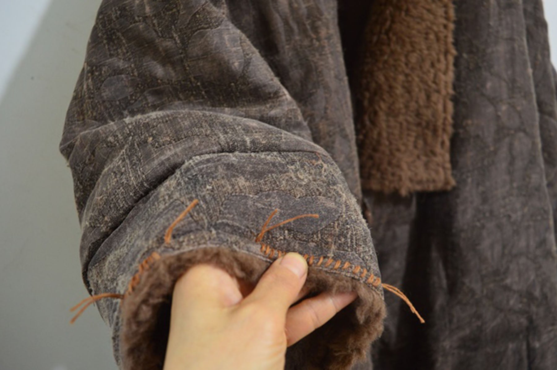 edoa Heavy Weight Mud Tussah Silk Jacquard Goose Down Coat