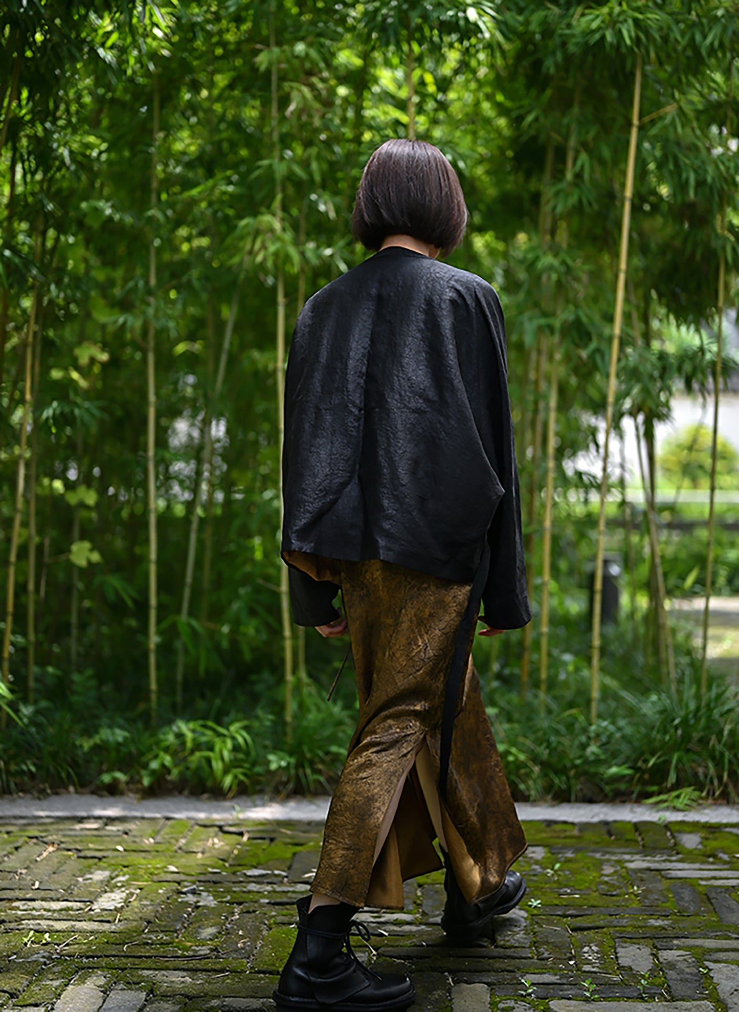 edoa Reversible Cracked Mud Silk Jacket