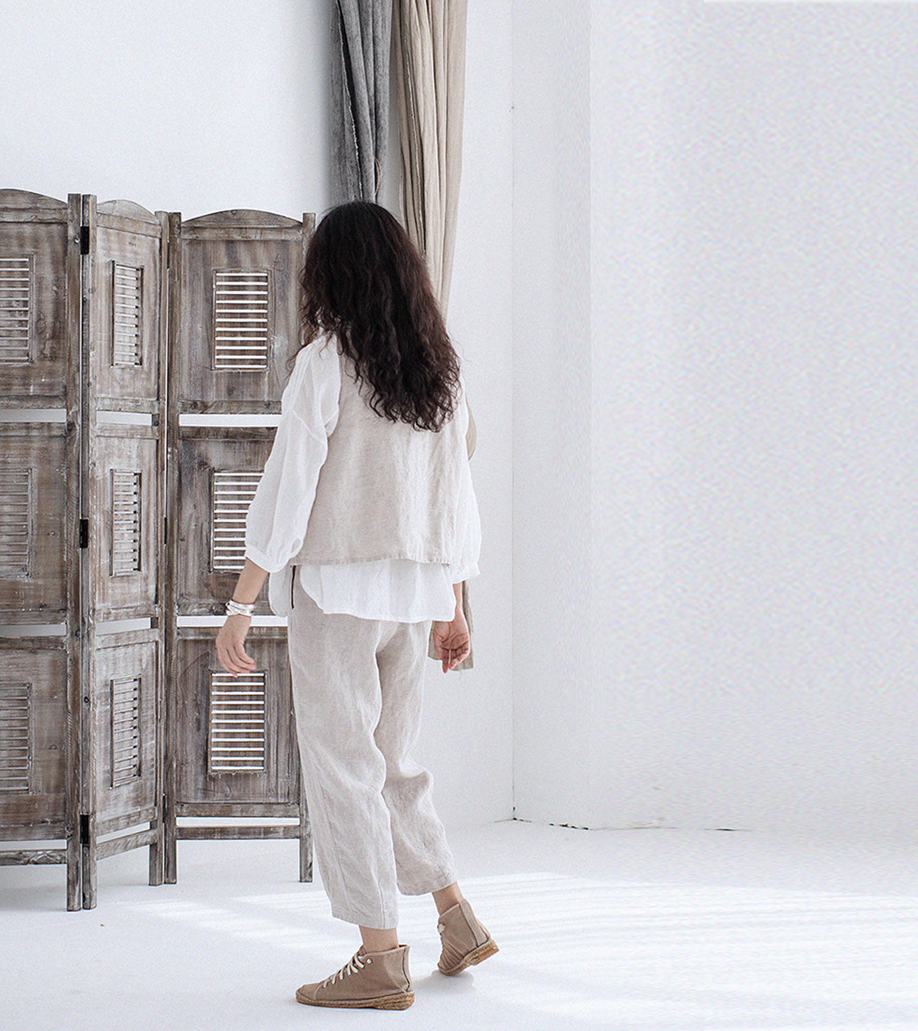edoa Flax Linen Pants with Pintuck at Waist 