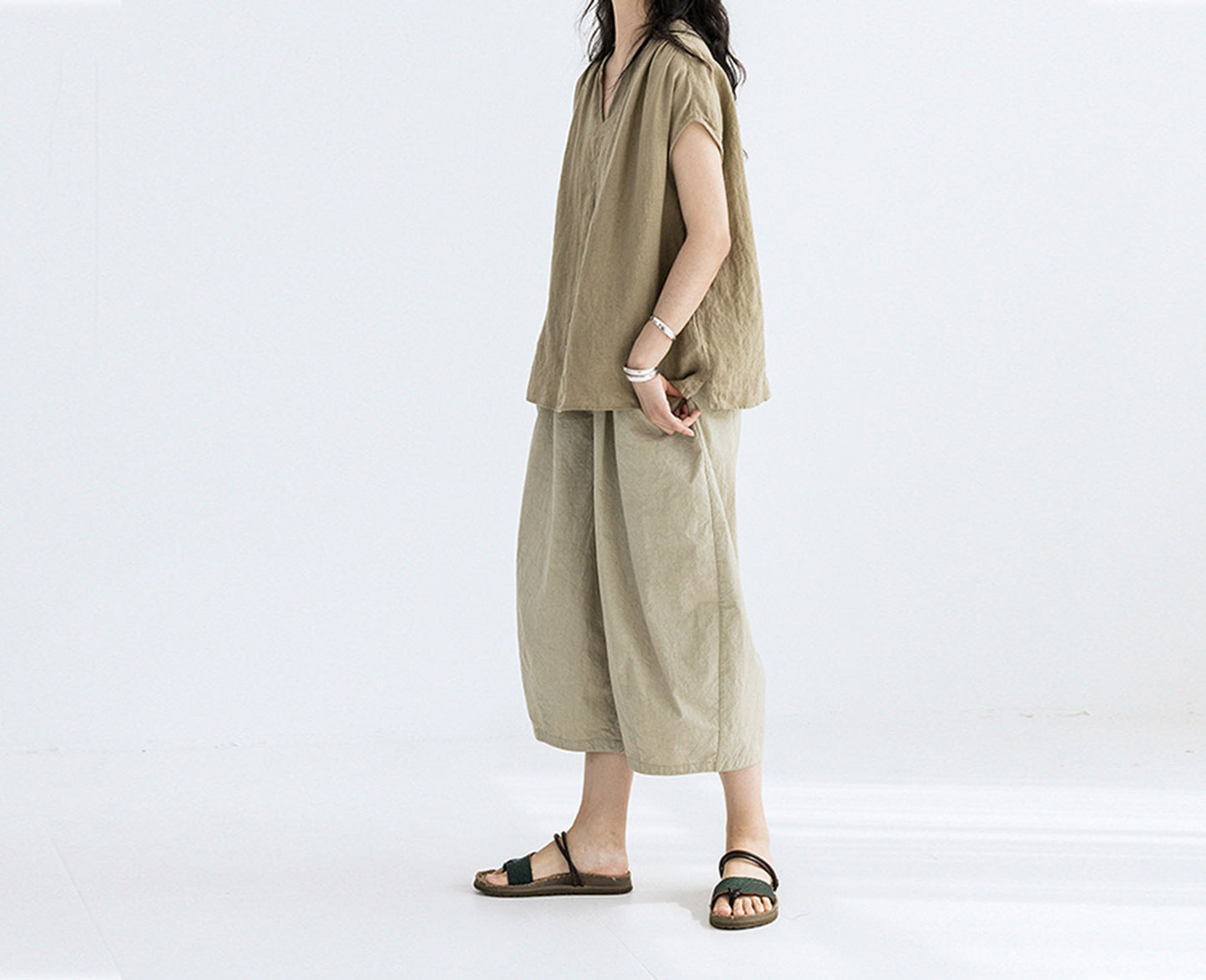 edoa Super Loose Fitting Yarn Dyed Linen V-neck Top