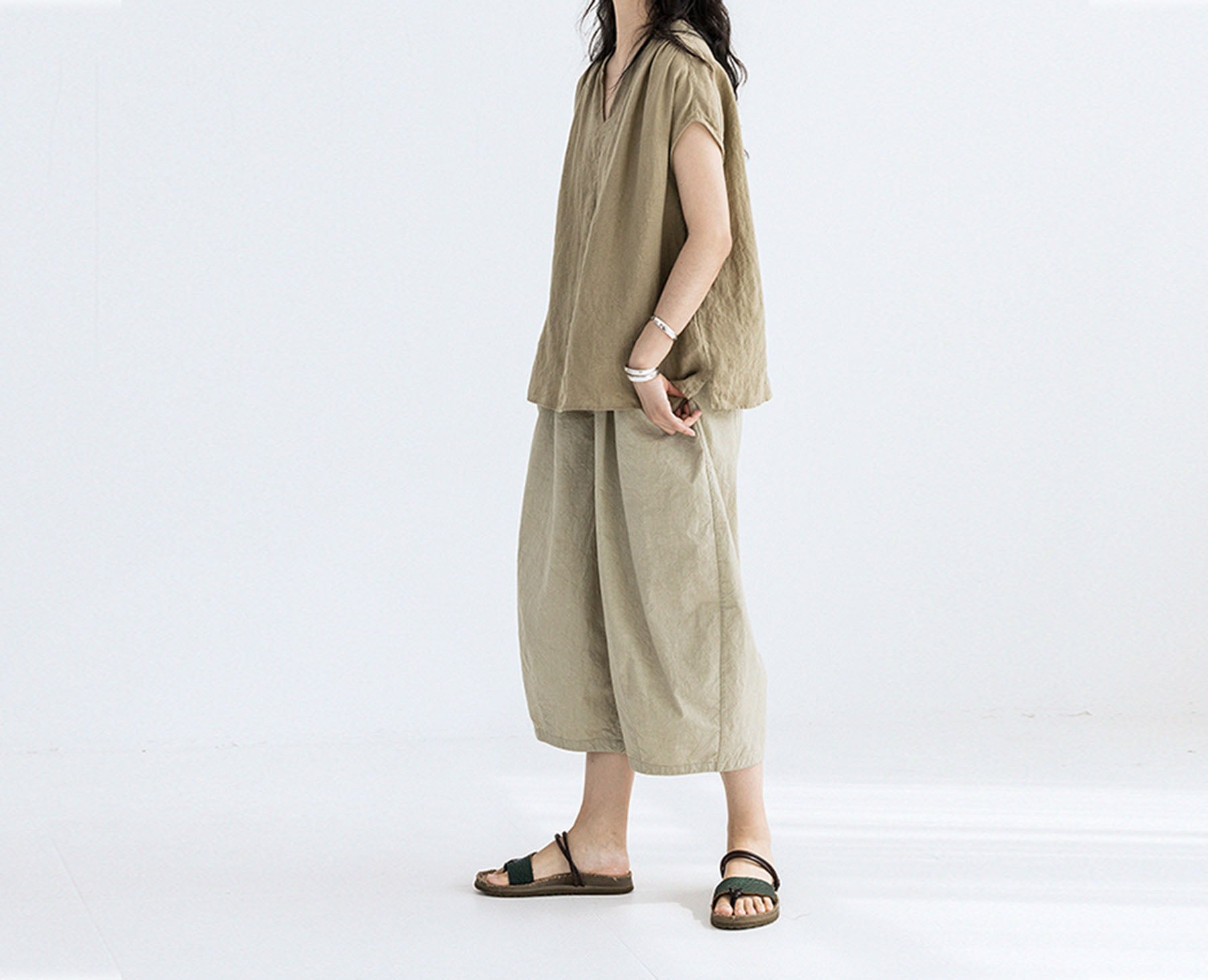 edoa Super Loose Fitting Yarn Dyed Linen V-neck Top