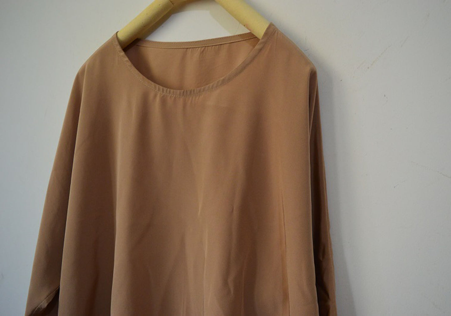 edoa Minimalist Silk Crepe Top