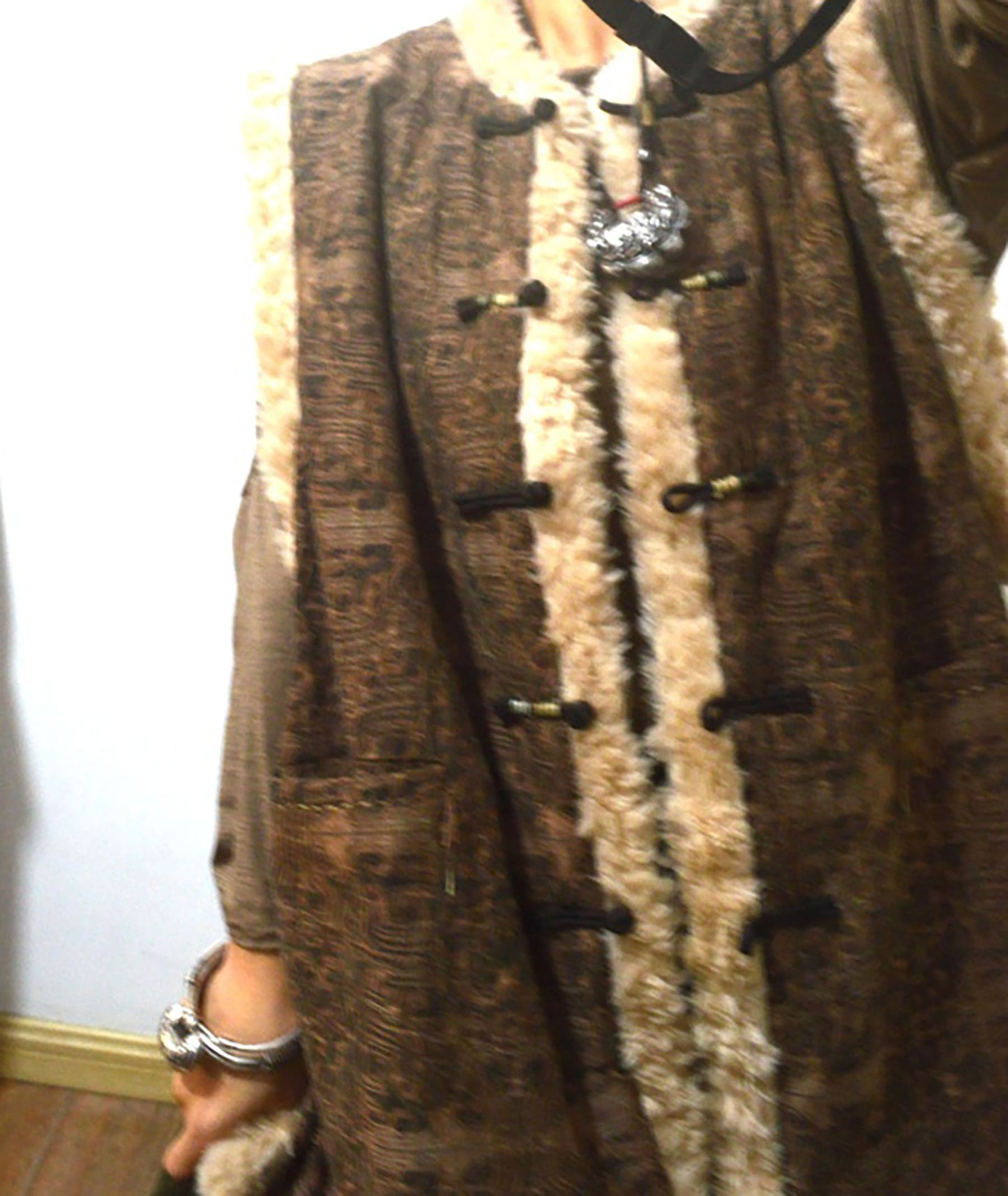 edoa Mud Silk Jacquard Vest