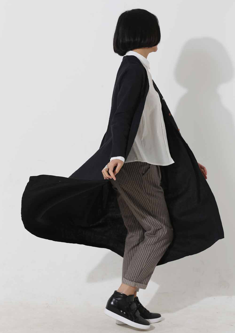 edoa Linen Twill Buttoned Hand Pintucked Trench Coat 