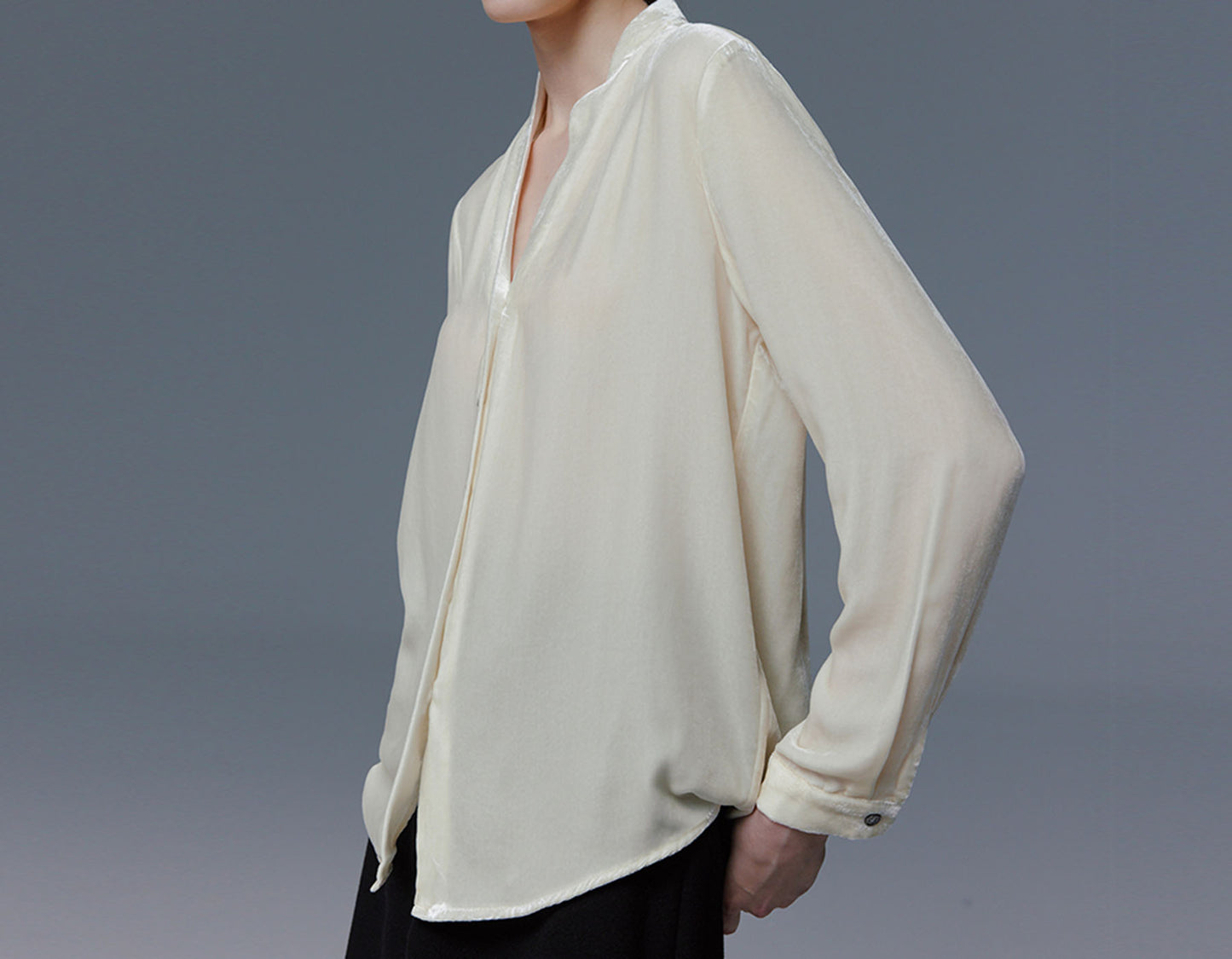 edoa Silk Velvet Spring Blouse