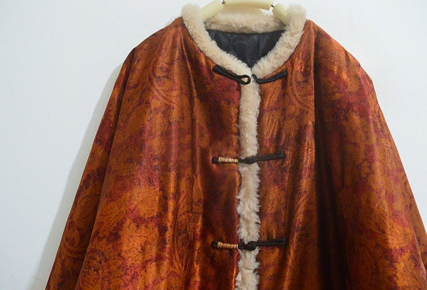 edoa Oversized Printed Mud Silk Charmeuse Padded Coat
