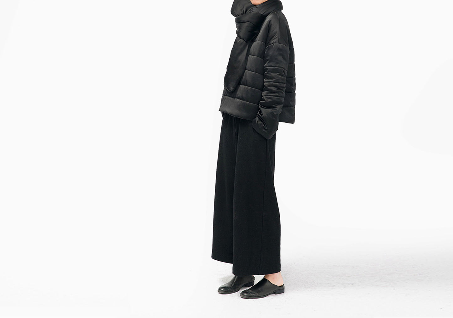 edoa Black Silk Satin Quilted Jacket 