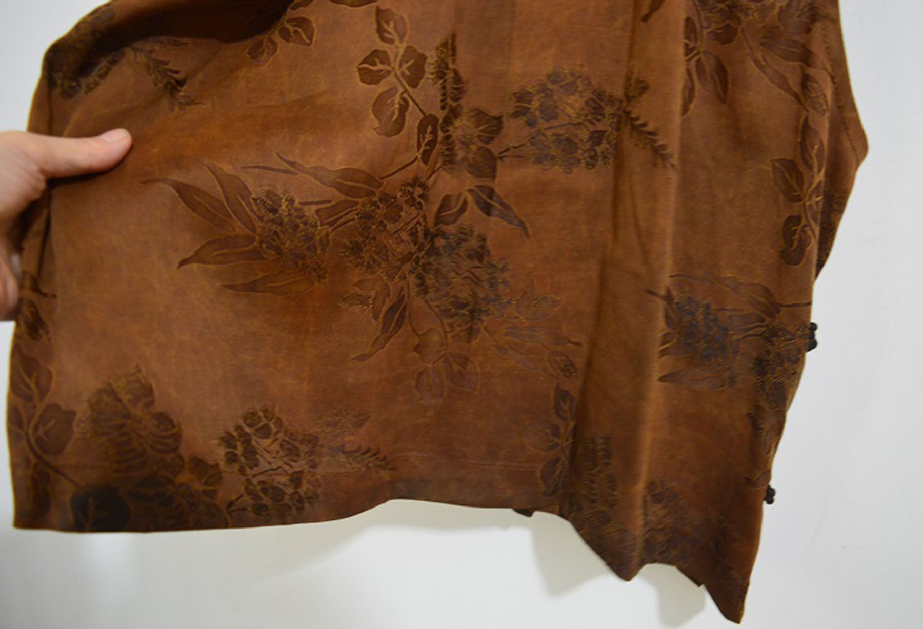 edoa Mud Silk Rayon Blend Jacquard Chinese Vest