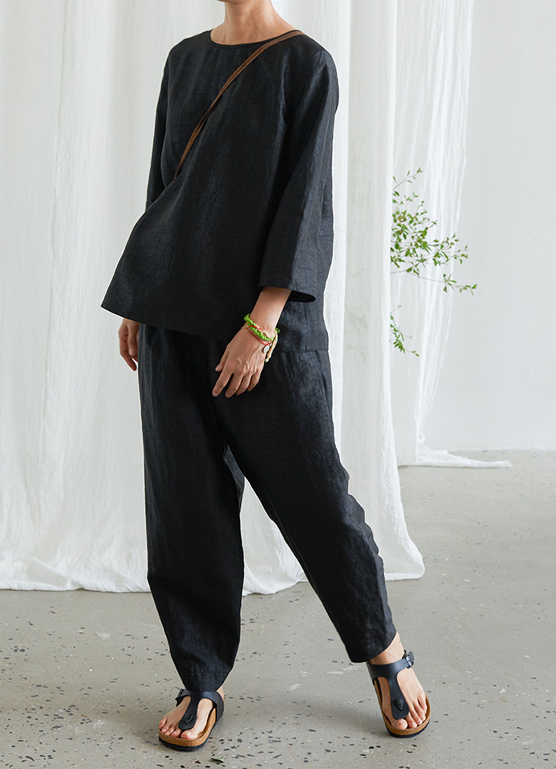 edoa Distressed Mud Silk Tapered Pants