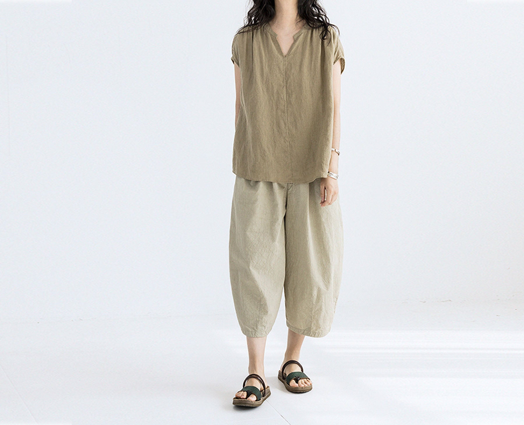 edoa Super Loose Fitting Yarn Dyed Linen V-neck Top