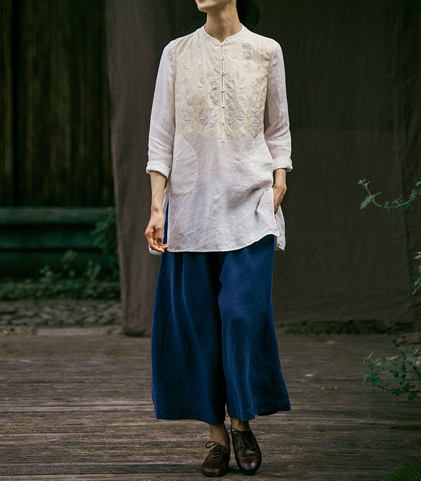 edoa Washed Linen Blouse Decored with Toned Dupioni Hand-sewn Applique' 