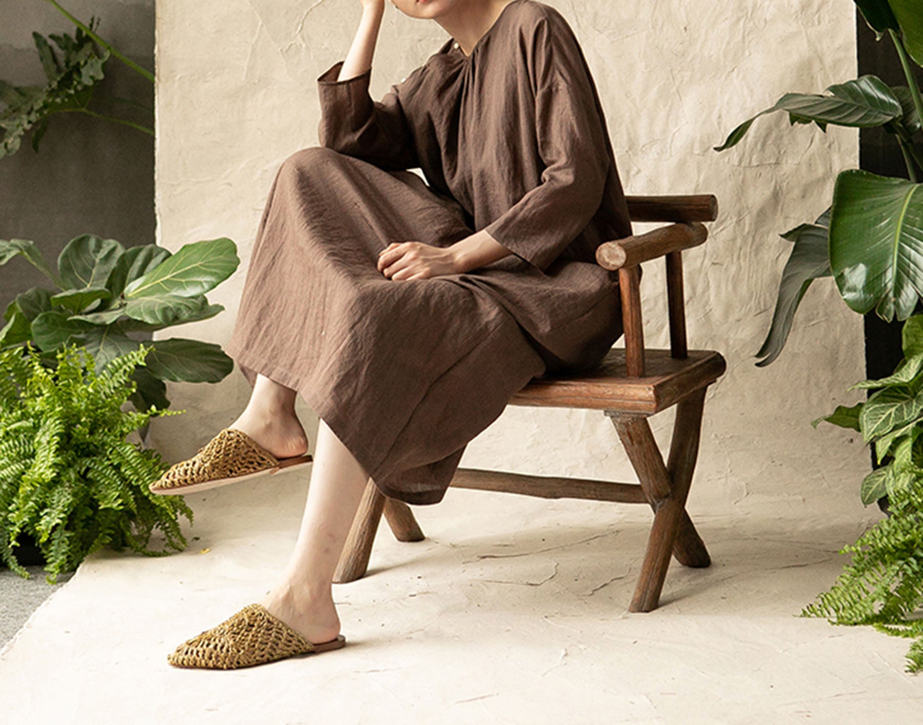 edoa Brown Ramie 3/4 Sleeves Modified Qipao