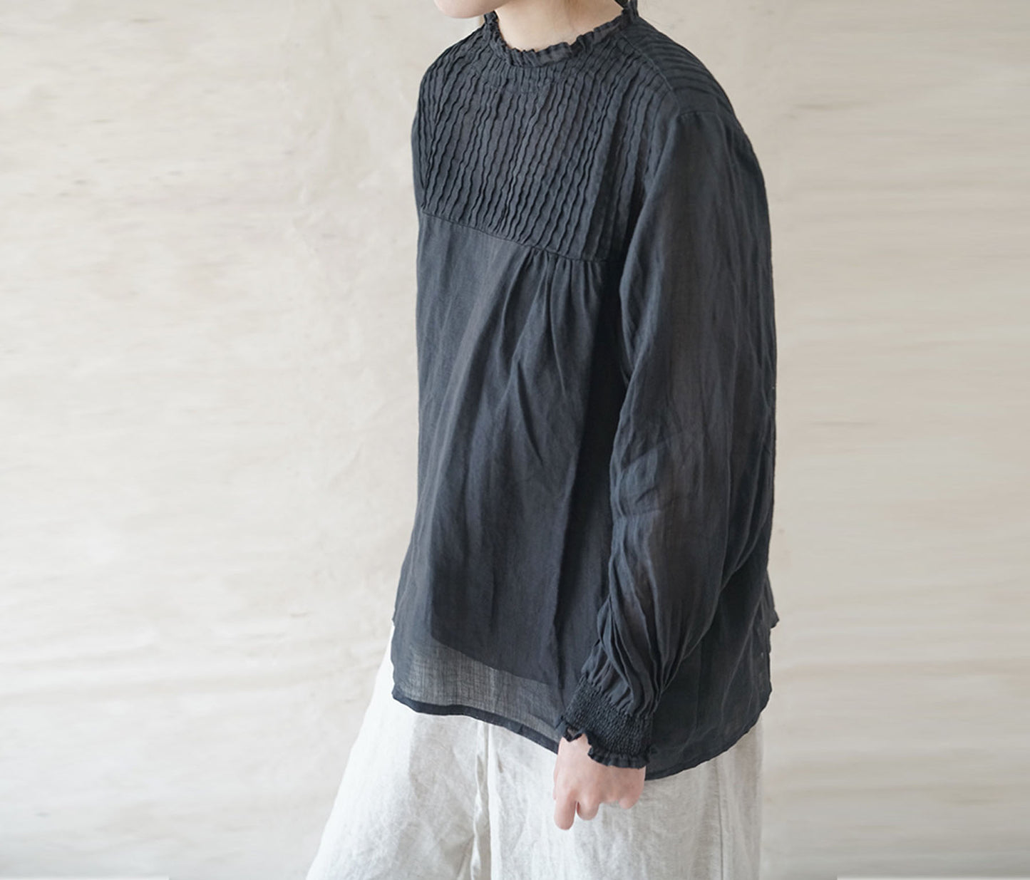 edoa Pintucked High Counted Ramie Blouse