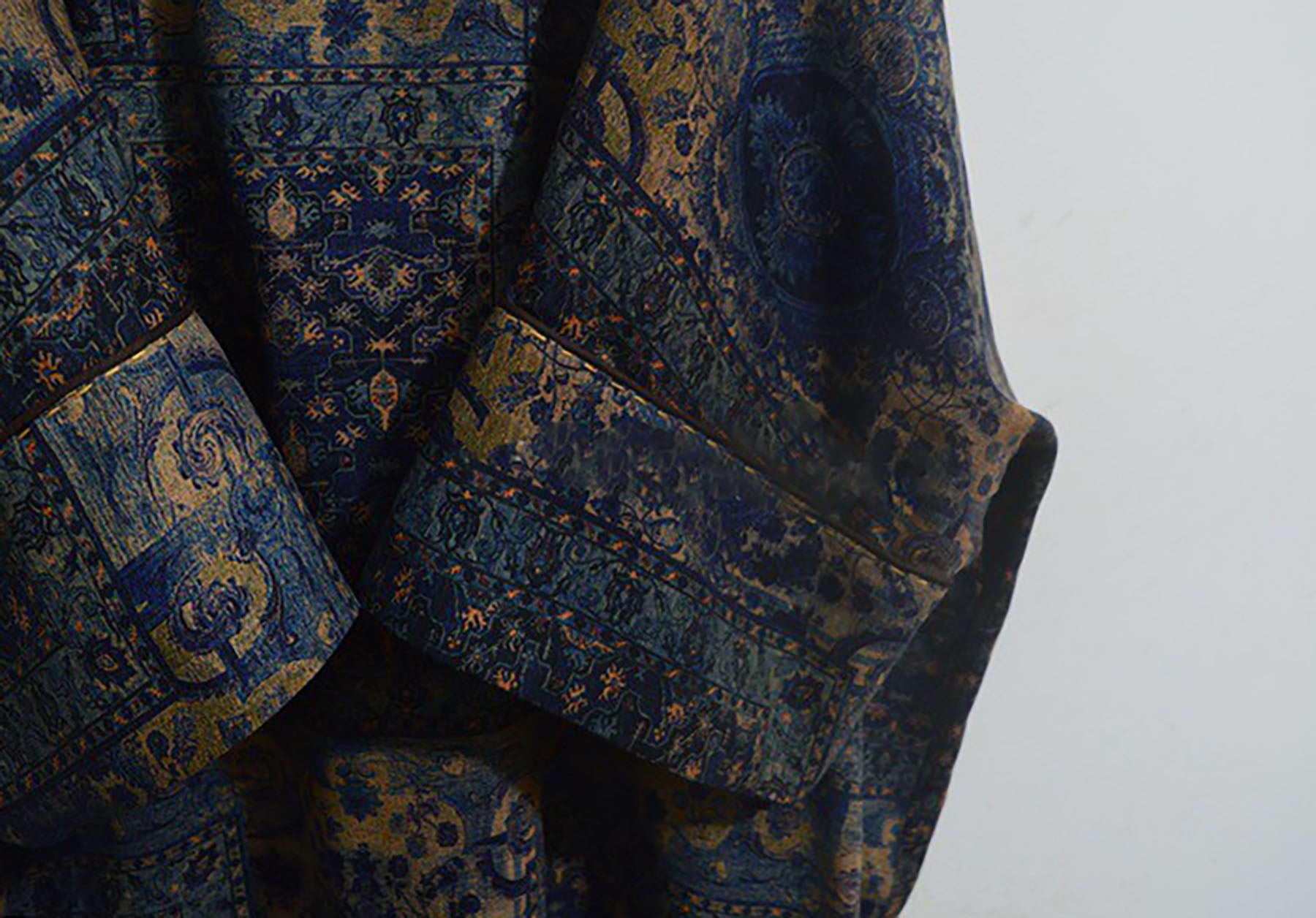 edoa Loose Fitting Printed Mud Silk V-neck Chinese Tunic
