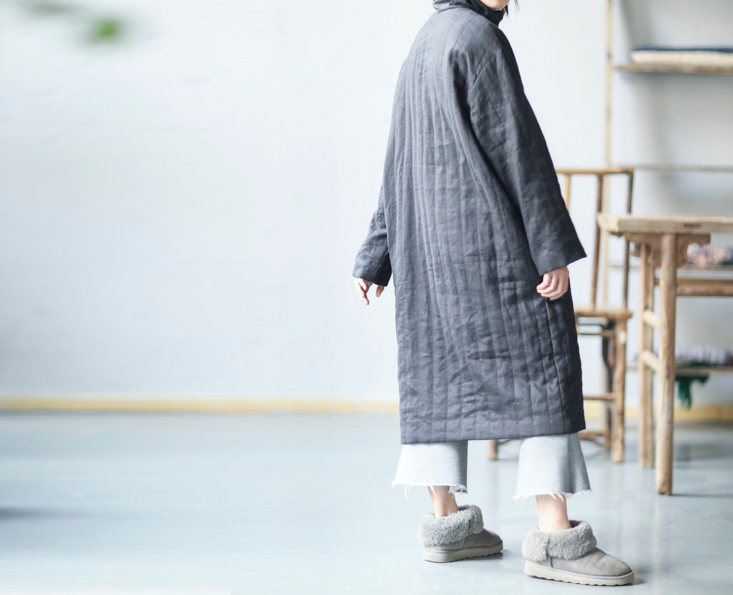 edoa Linen Turtle Neck Quilted Pull-over Coat