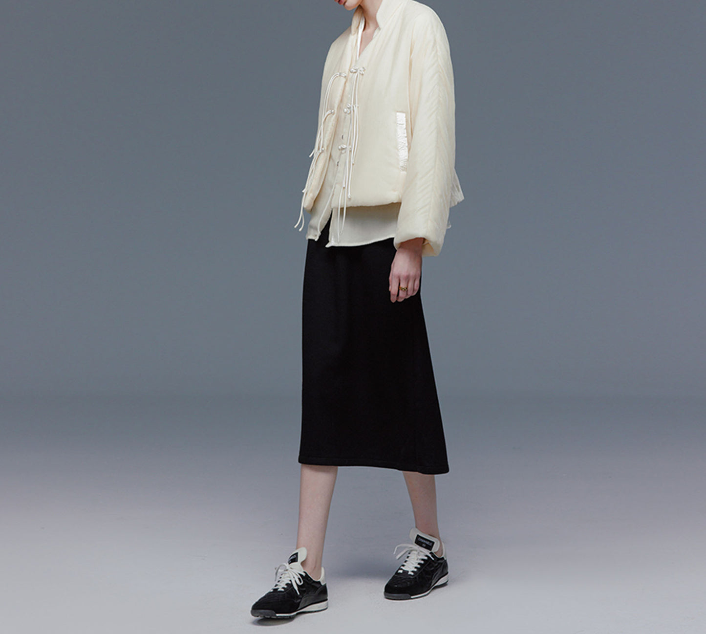 edoa Silk Velvet Quilted Crop Jacket