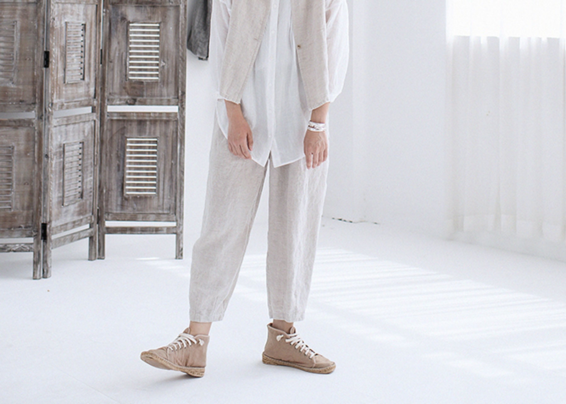 edoa Flax Linen Pants with Pintuck at Waist 