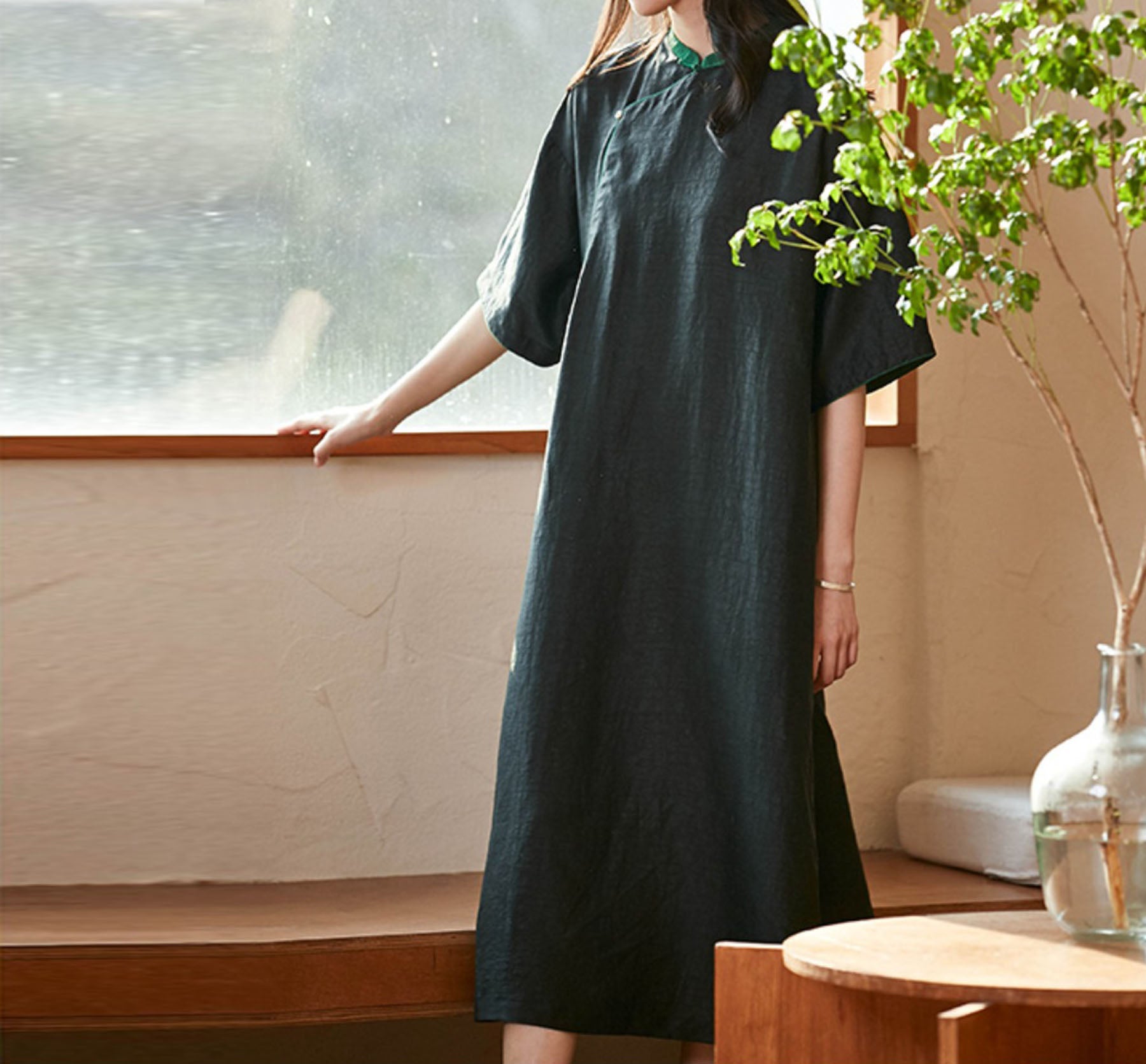 edoa Loose Fitting Cracked Mud Silk Half Sleeve Qipao