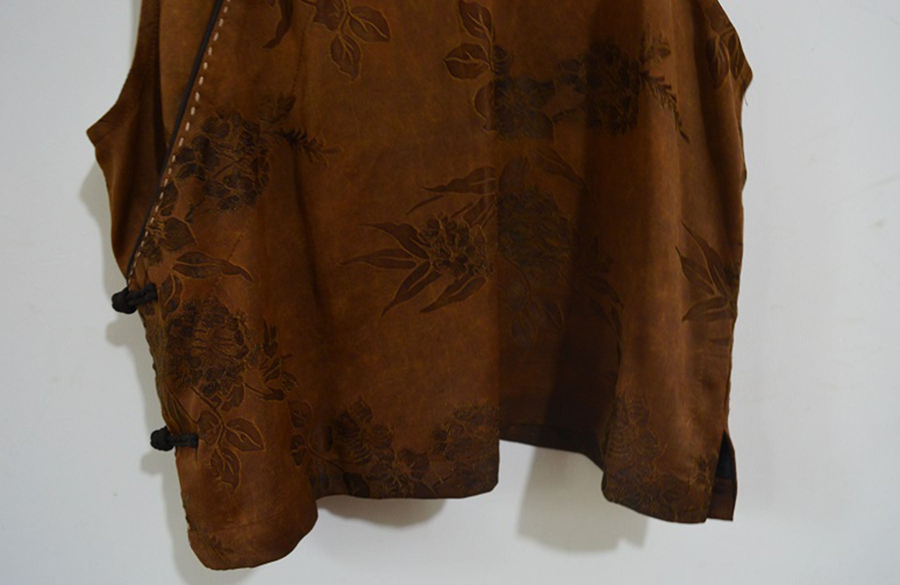 edoa Mud Silk Rayon Blend Jacquard Chinese Vest