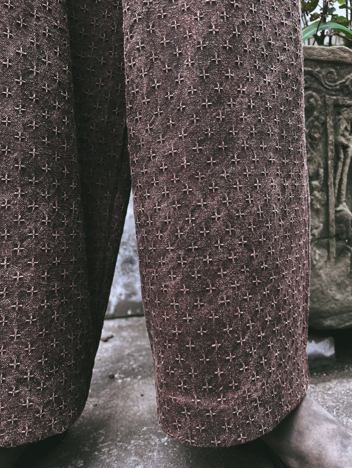 edoa Mud Tussah Silk Jacquard Pleated Pants