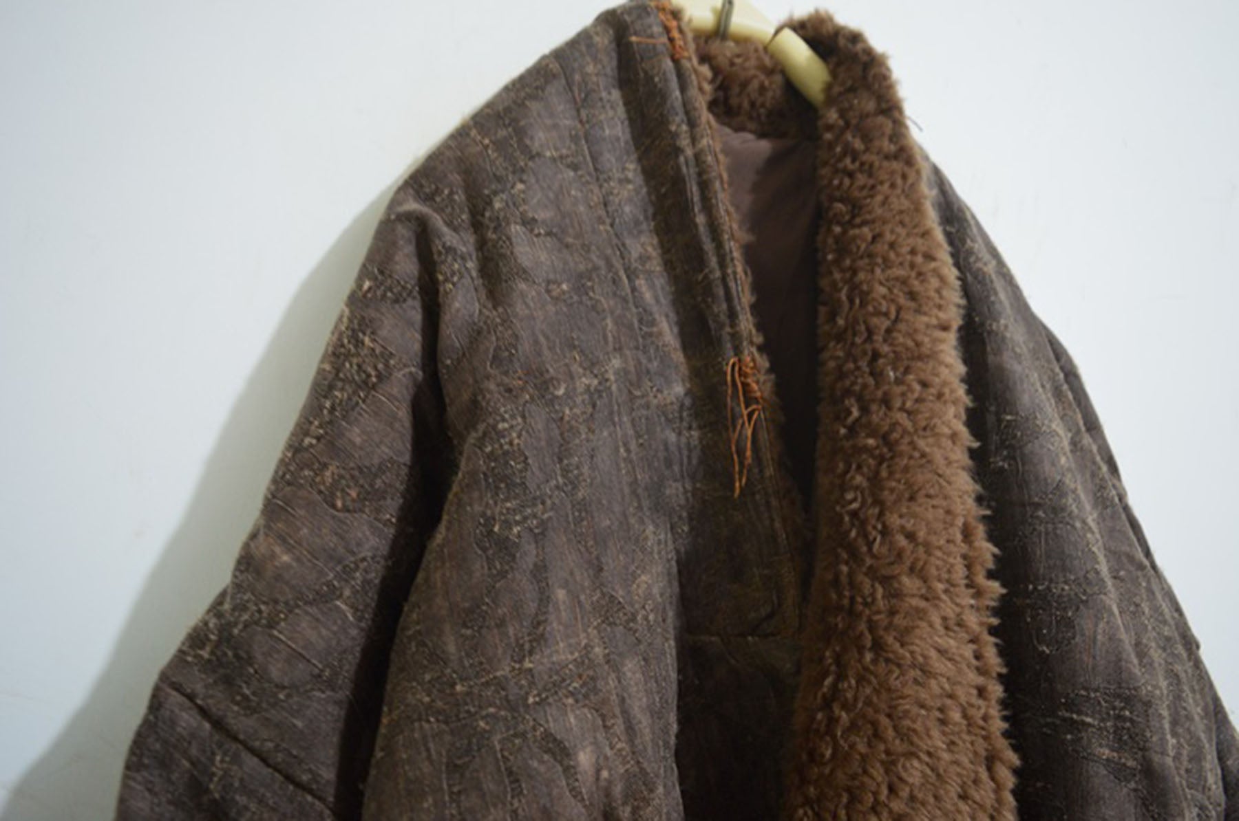 edoa Heavy Weight Mud Tussah Silk Jacquard Goose Down Coat