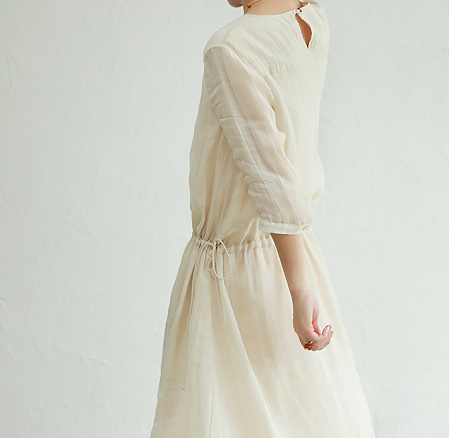 edoa High Count Ramie Cinch Dress