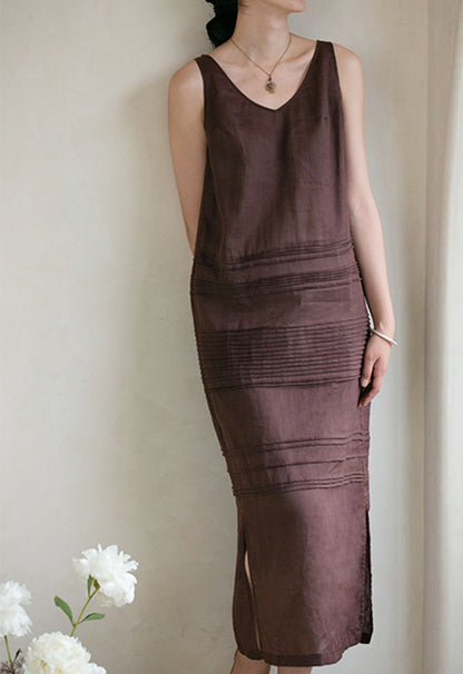 edoa Pintucked Ramie V-neck Sleeveless Dress