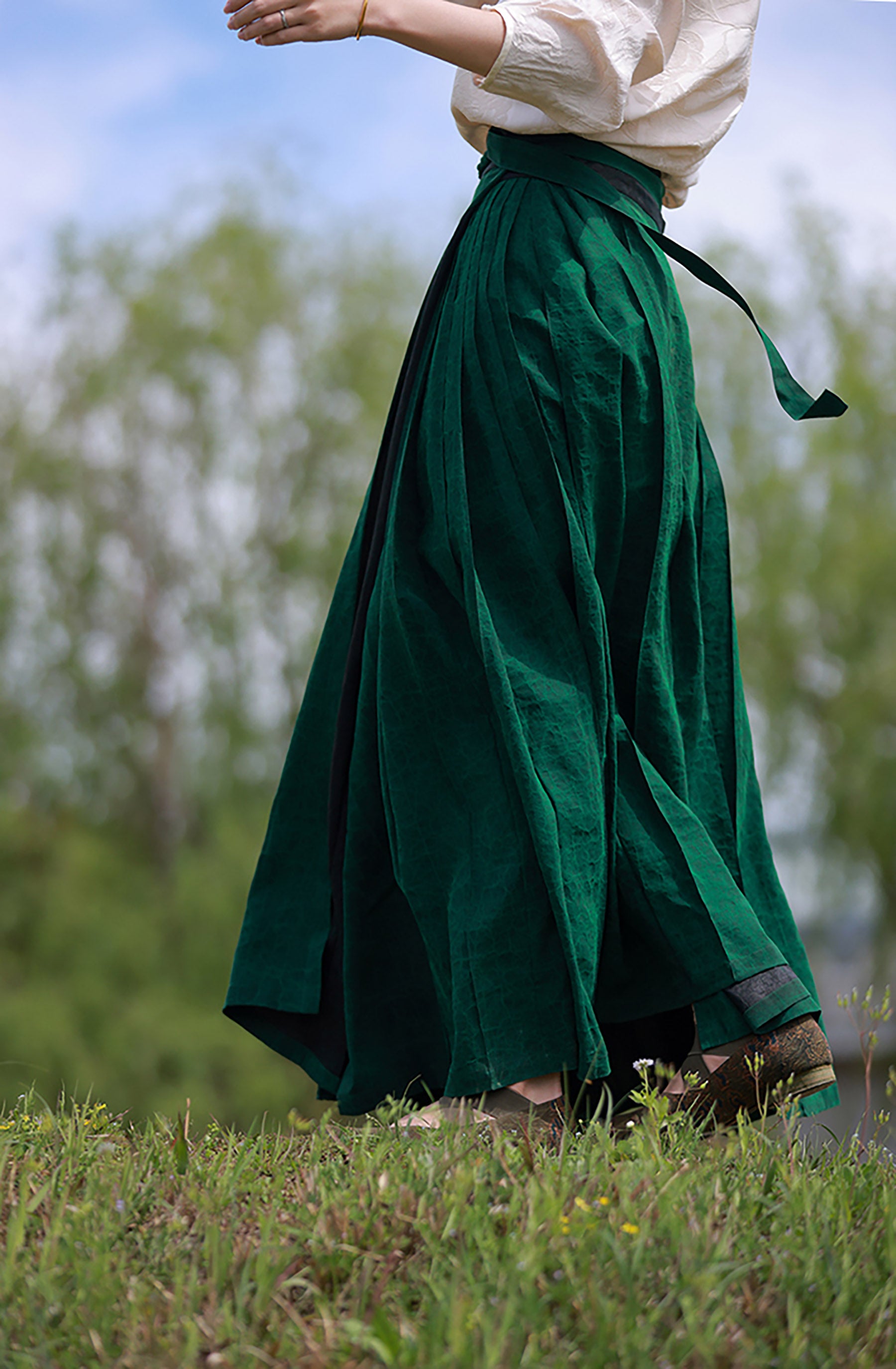 edoa Cracked Mud Silk Maxi Pleated Skirt 