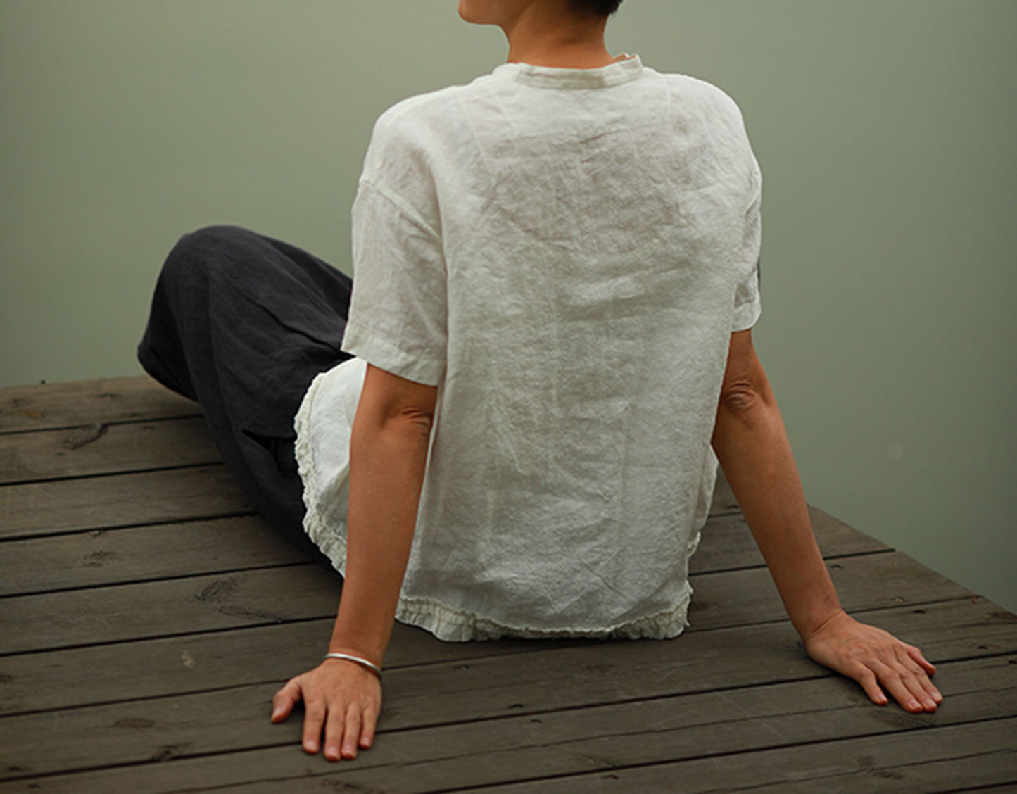 edoa Stand Collar Loose Linen Pleated Shirt 