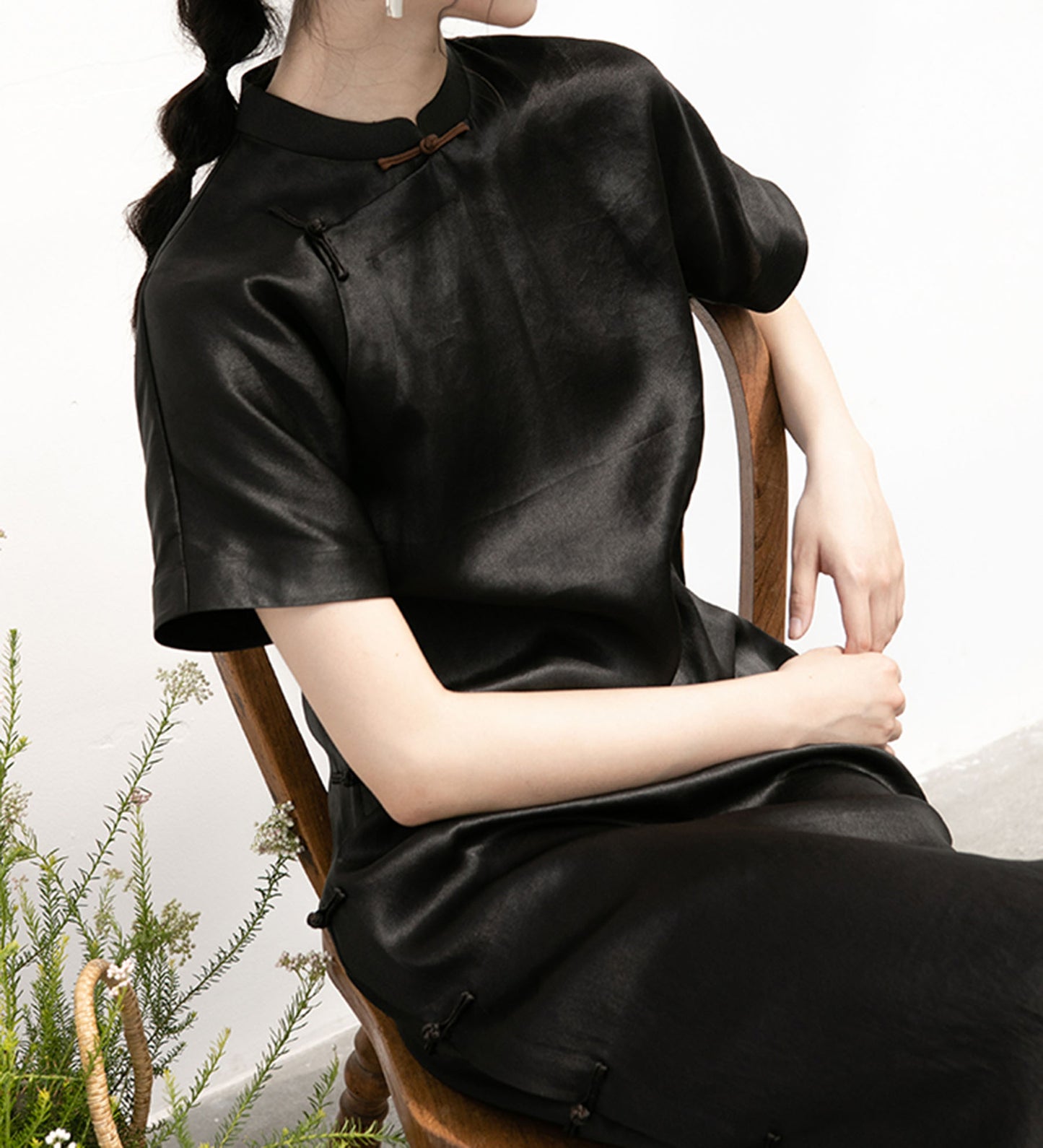 edoa Mud Silk Charmeuse Short Sleeves Qipao