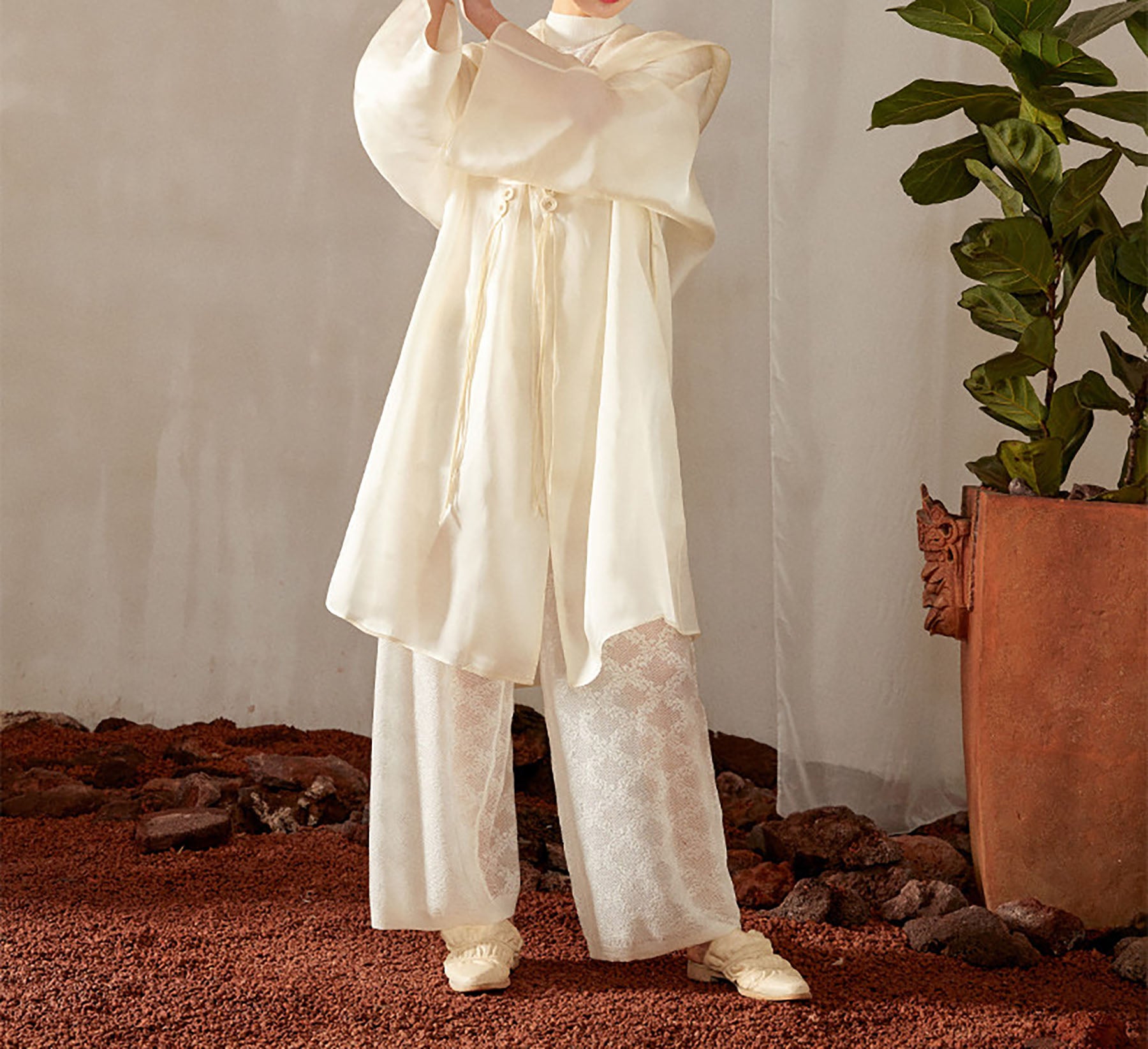 edoa Oversized Chinese Style Mulberry Silk Satin Organza Hooded Coat