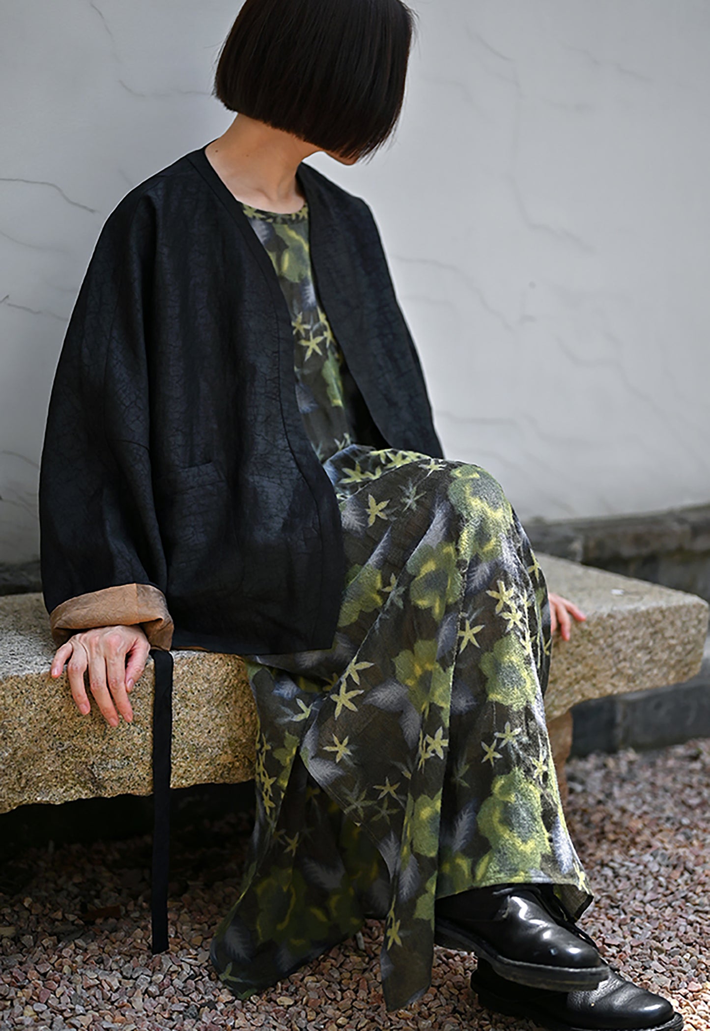 edoa Reversible Cracked Mud Silk Jacket